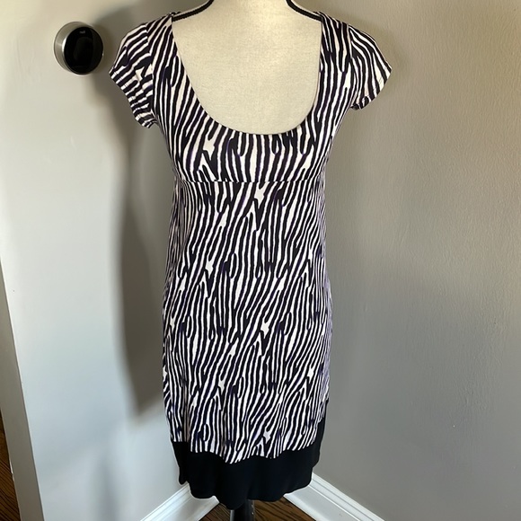DIANE von Furstenberg 100% silk dress like new - Picture 1 of 11
